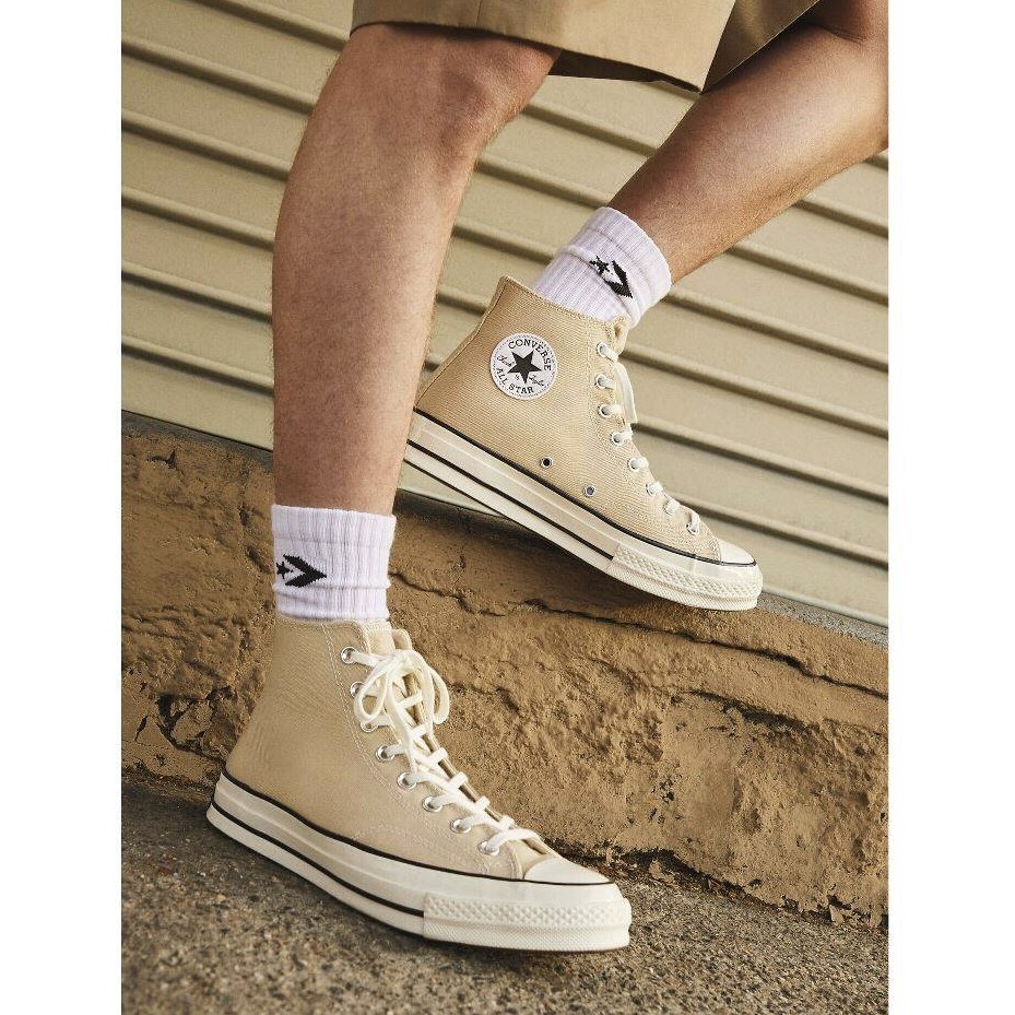 converse beige chuck taylor